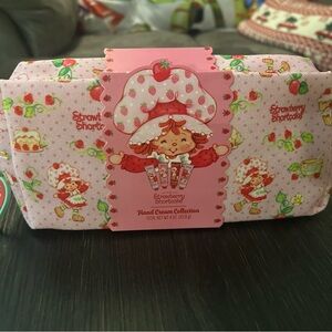Strawberry Shortcake Pink Hand Cream Collection Bag with 4 Hand Creams